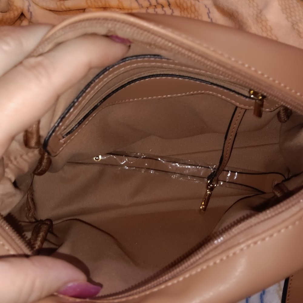 Handbag Repulic New w/o Tag Purse - Picture 2 of 8